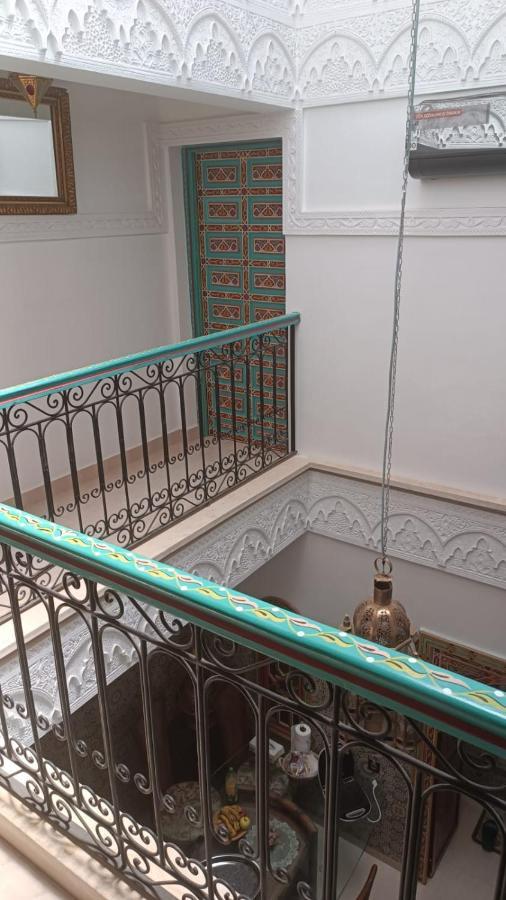 Riad A Marrakech Dans La Residence Touristique Al Qaria Assiyahia 马拉喀什 外观 照片