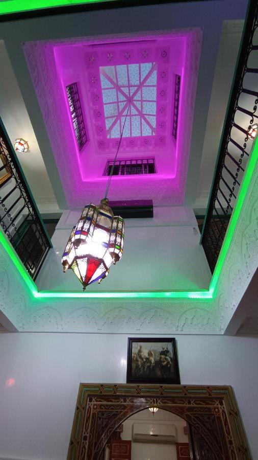 Riad A Marrakech Dans La Residence Touristique Al Qaria Assiyahia 马拉喀什 外观 照片