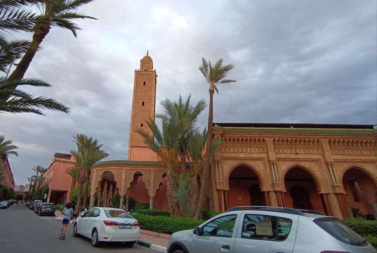 Riad A Marrakech Dans La Residence Touristique Al Qaria Assiyahia 马拉喀什 外观 照片