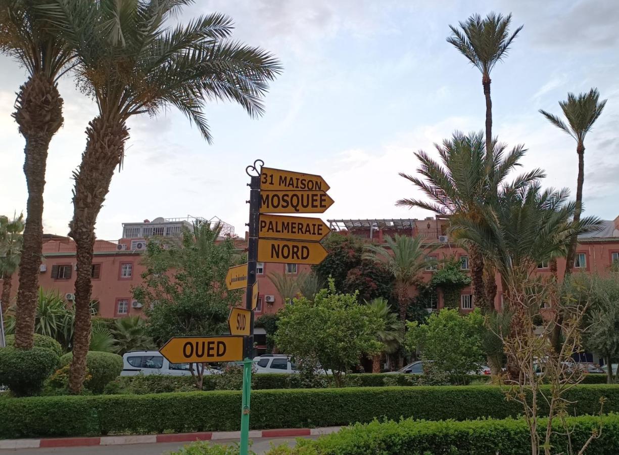 Riad A Marrakech Dans La Residence Touristique Al Qaria Assiyahia 马拉喀什 外观 照片