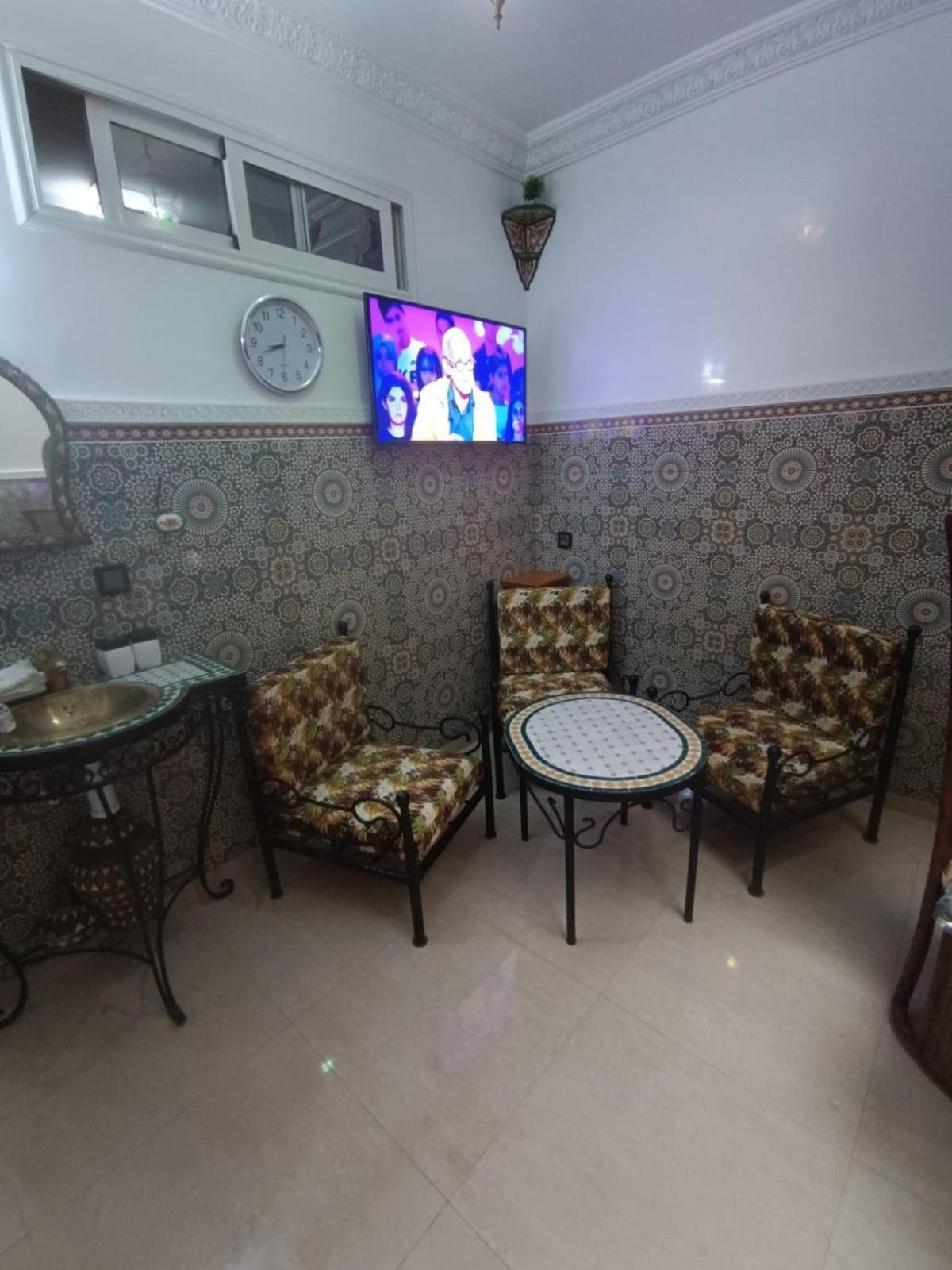 Riad A Marrakech Dans La Residence Touristique Al Qaria Assiyahia 马拉喀什 外观 照片